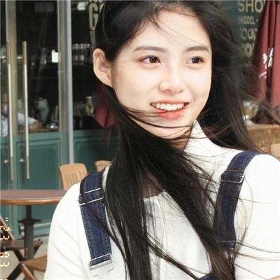 如蝶翩翩